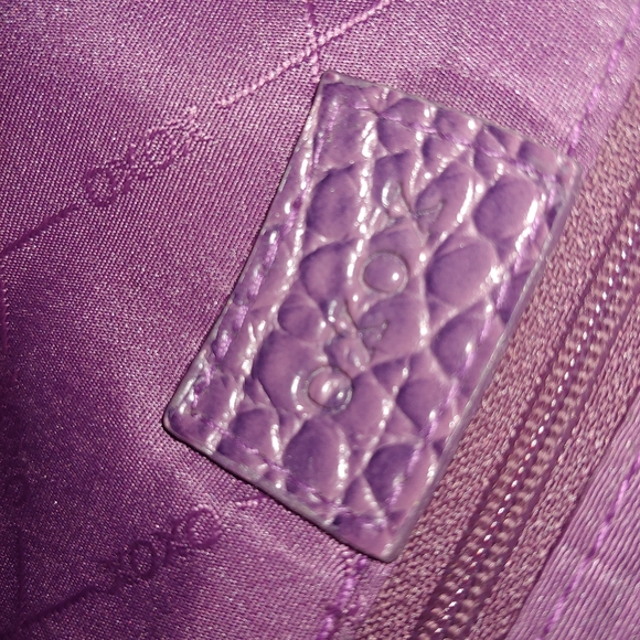 XOXO Handbag - Picture 4 of 4